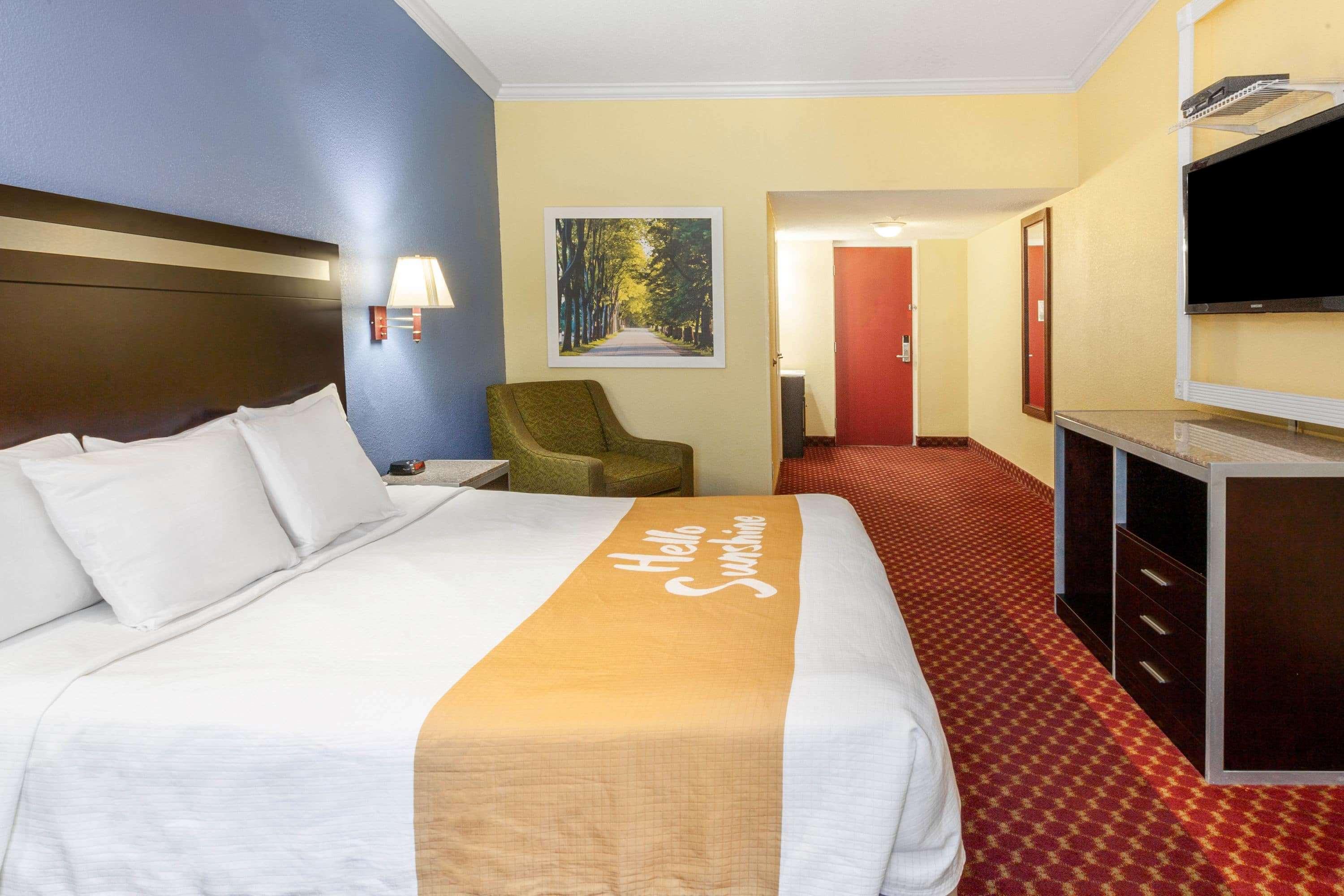 Days Inn By Wyndham Nanuet / Spring Valley Экстерьер фото